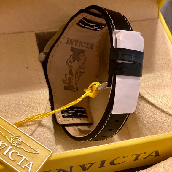 Men’s Invicta Watch - Picture 4 of 6